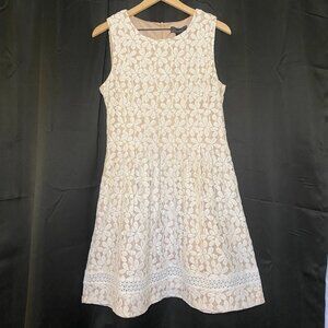 Jessica Howard White Beige Lace Overlay Sleeveless Dress Womens 12 Fit Flare EUC